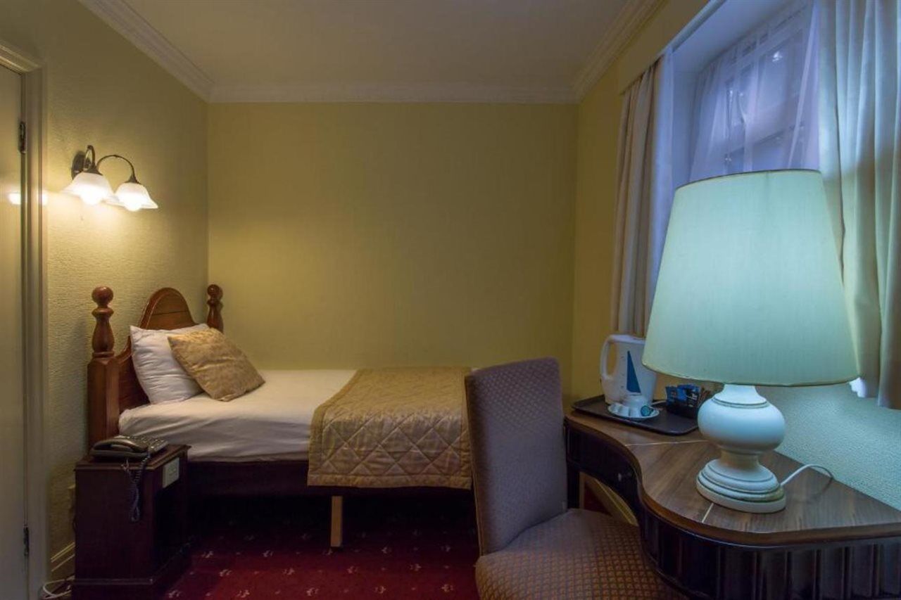 Britannia Country House Hotel & Spa Manchester Exterior photo